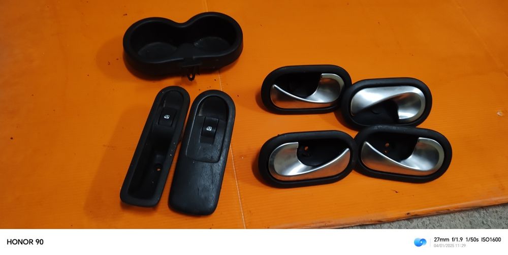 Кори за врати за Сценик 2