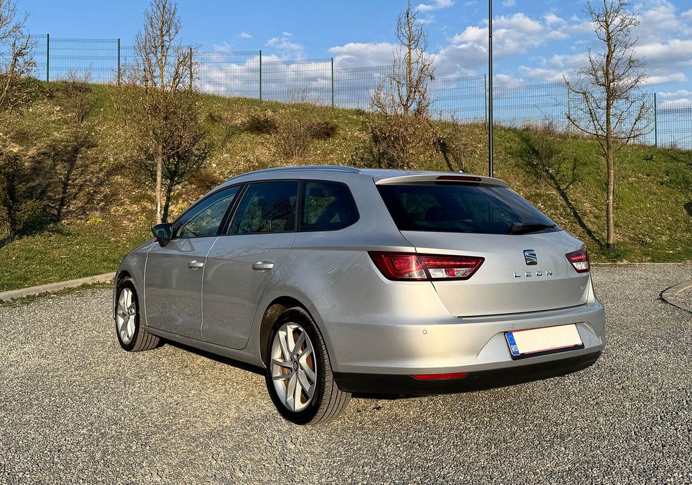 Seat Leon ST 1.6 TDI | 105 CP | Garantie 12 luni | RATE (VW Golf Break)