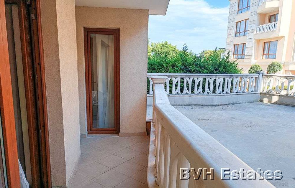 Тристаен апартамент с морска гледка във Varna Southbay Residence