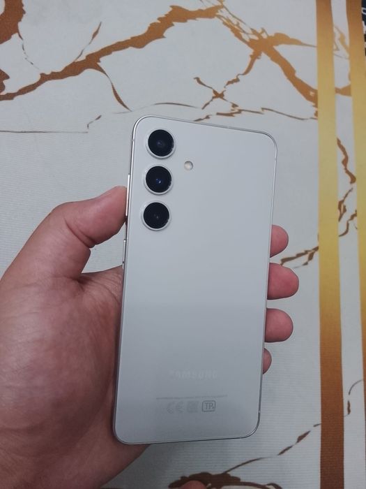Samsung S24 256GB