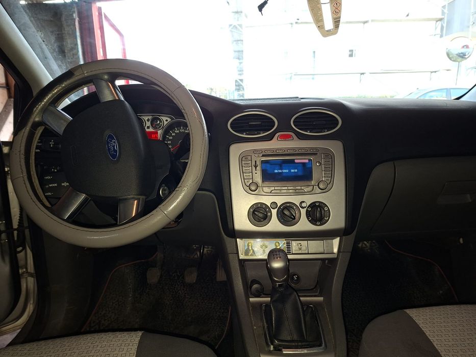 Vând Ford focus mk2