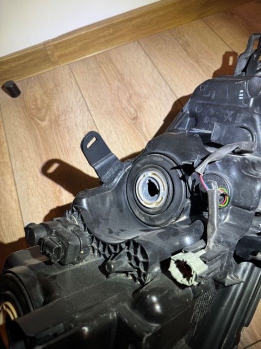 Far stanga OEM Qashqai 2 j11 Facelift LUPA/LED