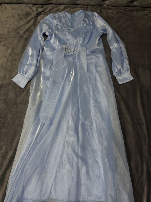 Новое вечернее платье Size: M