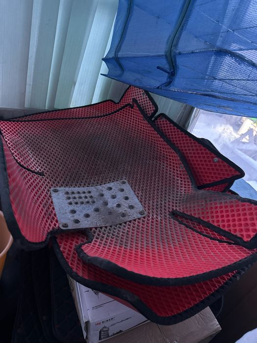 Продам evo коврики е39