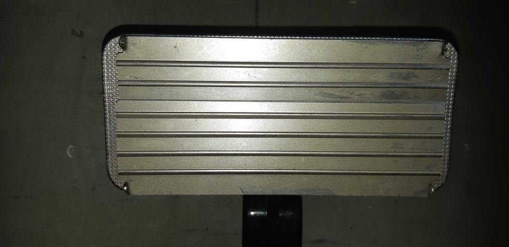 lampa metalica foarte puternica 1000w 220v