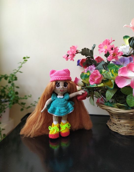 Вязанная кукла амигуруми
