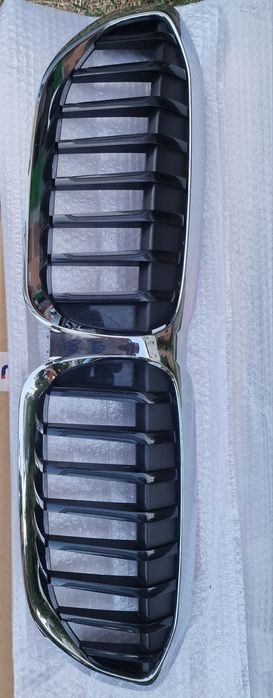 Vand Grila bara fata originală bmw G20