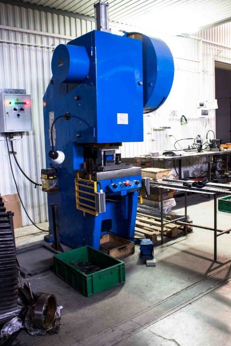 Изготовления и ремонт штампов для холодного обработки металла