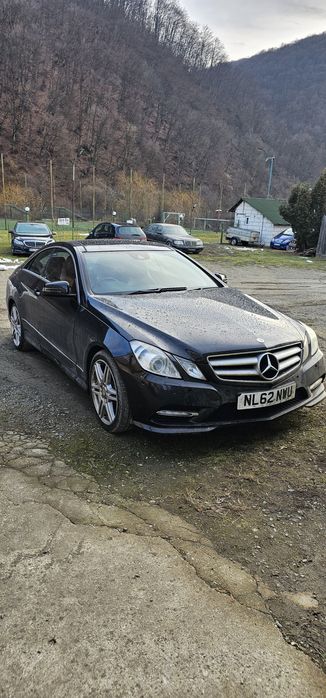 MERCEDES-BENZ E-Class 2012