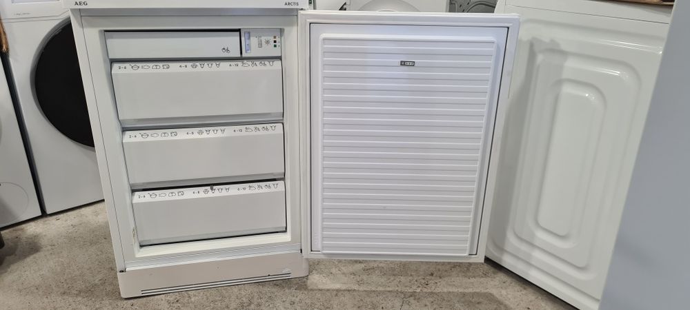 Фризер AEG Arctis 85см