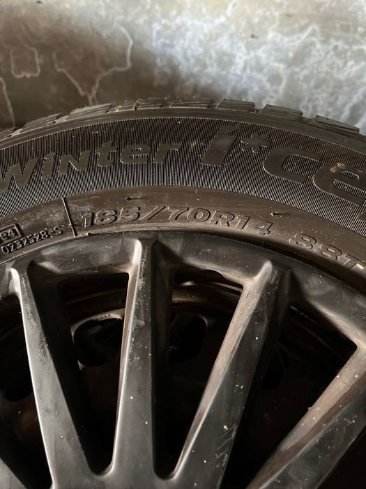 Cauciucuri +jante tablă +capace