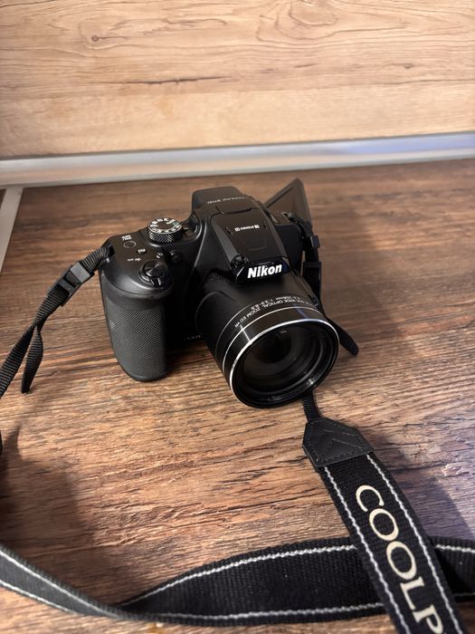 Nikon Coolpix B700 – 4K, 60x оптичен зуум