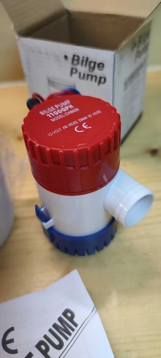 Потапяща - помпа за лодка, кемпер, кладенец -  12V, 1100GPH
