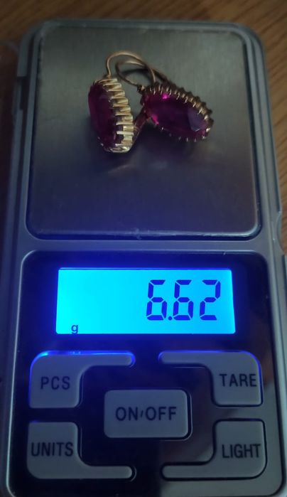 Золотые серьги с рубинами 583 пробы