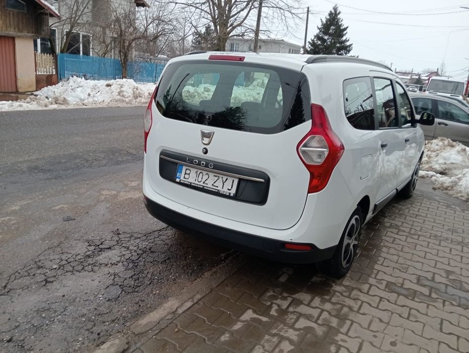 Vând Dacia logy 7 locuri !