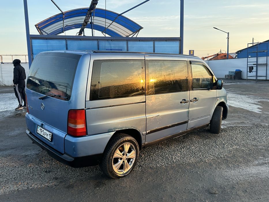 Mercedes V-class