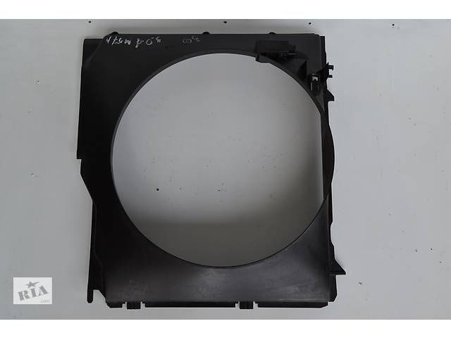 Диффузор радиатора BMW X5 E53 M54