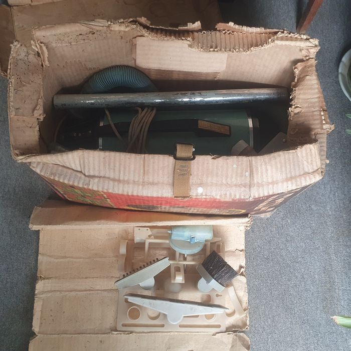 Ракета ,прахосмукачка ,руска ,ретро, работи