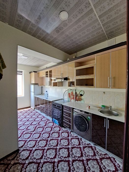 Ipateka bor 9mkr 3х 100kv сотилади 9bozor orqaci (maklersiz  uy egasi