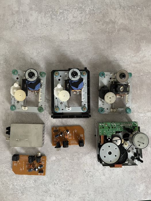 Музыкальный центр продам