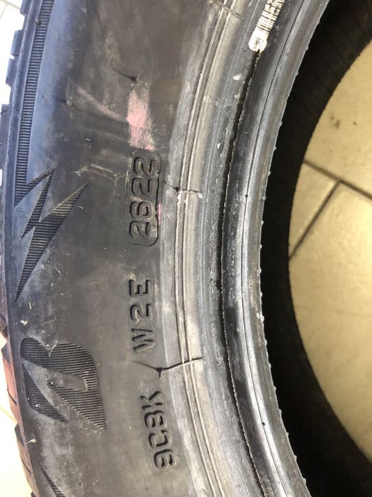 Зимни гуми 205 55 16 Bridgestone 2бр