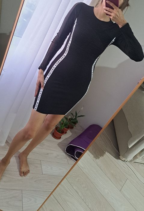 Продам платья новые