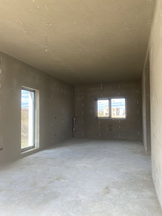 Tencuiala mecanizata si glet