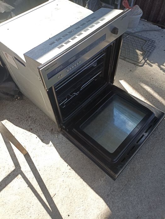 Встраиваемая духовка Kaiser