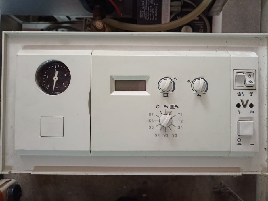 Centrală termică Viessmann Vitopend 100