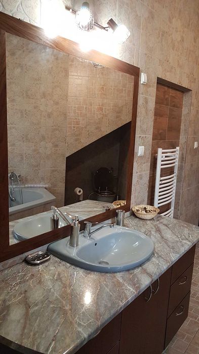 Caut coleg/3 camere decomandat la vila in Gruia CENTRAL/Litere/Bussines/UTCN