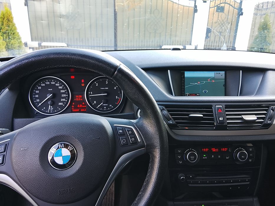 Vând Bmw x1 2015