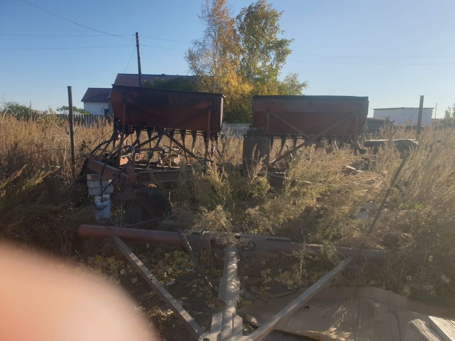 Продам сеялки  в сцепке 2 штуки