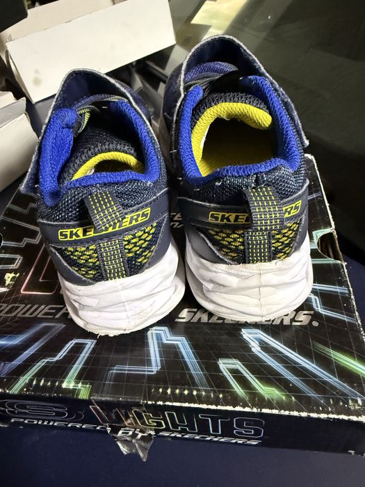 Adidasi skechers copii