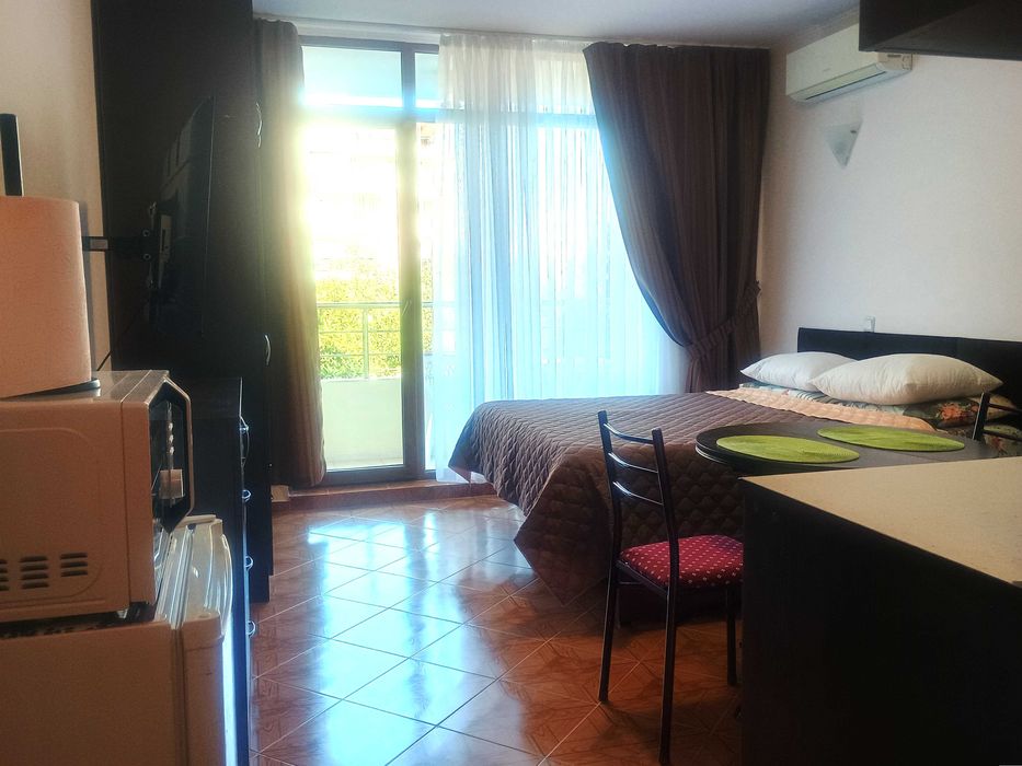 ТОП ЦЕНА | Студио в страхотен комплекс Света Елена с голям басейн