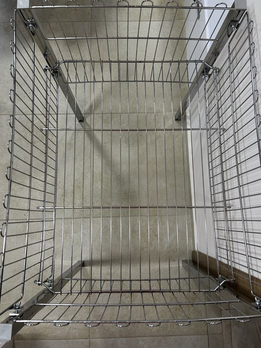 Метален промо кош за магазин