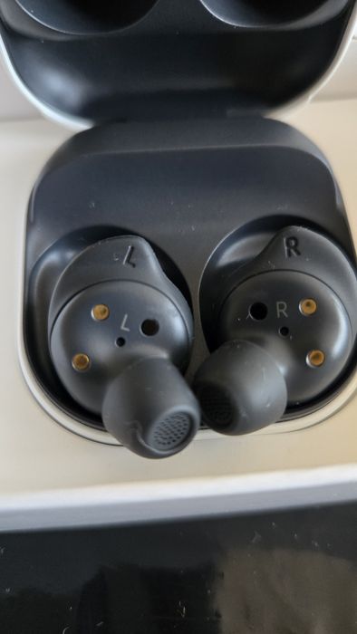 Продам наушники SAMSUNG