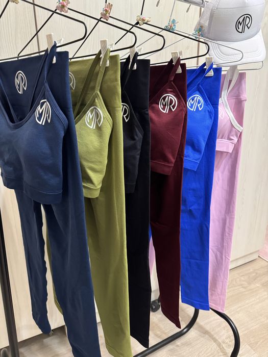 Дамски спортни екипи