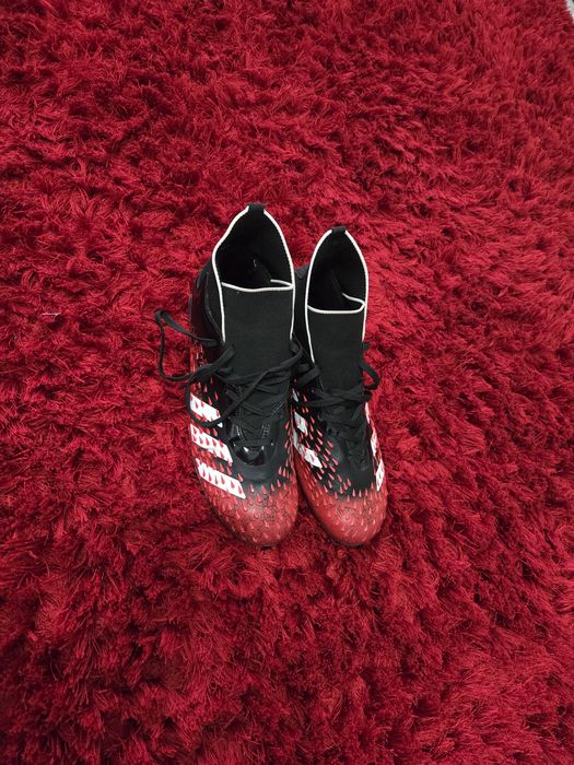 Ghete de fotbal  adidas