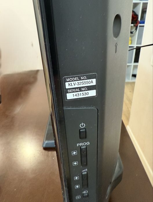 Телевизор LCD 32" Sony KLV-32S550A