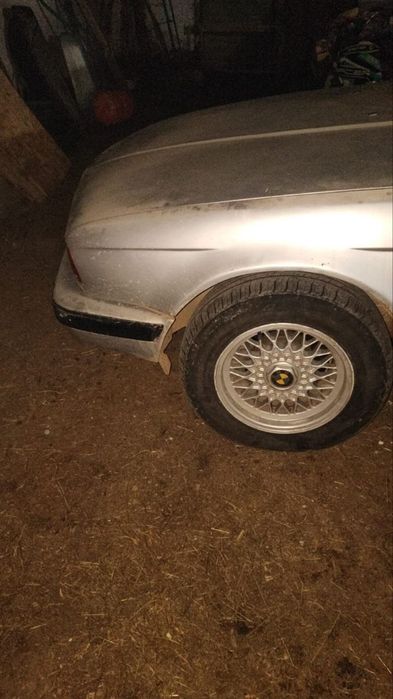 Продам BMW E34 540i