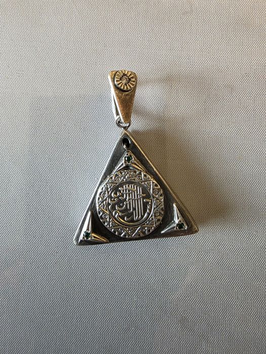 Мусульманский серебряный оберег тумар