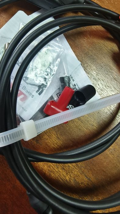 НОВИ Вело спирачки Level TLM комплект предна и задна