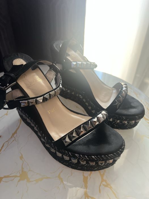 Сандали Louboutin