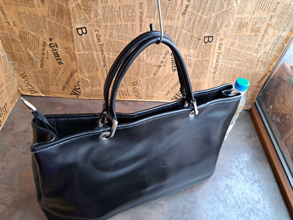 дамска черна чанта,Frederic Paris,кожена-естествена кожа