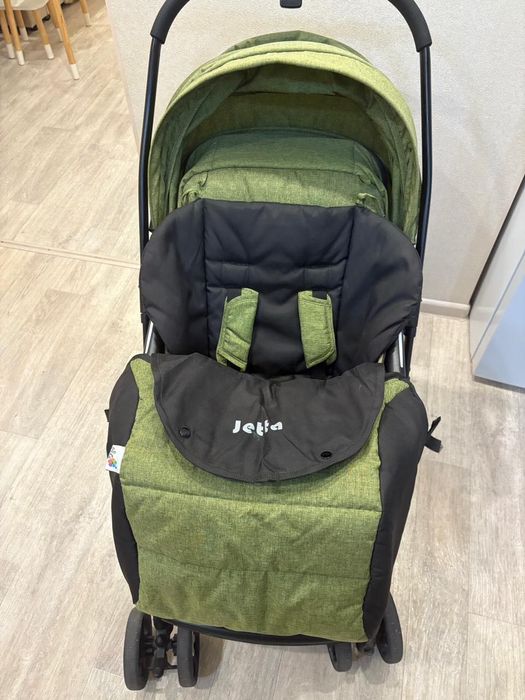 Коляска детская .