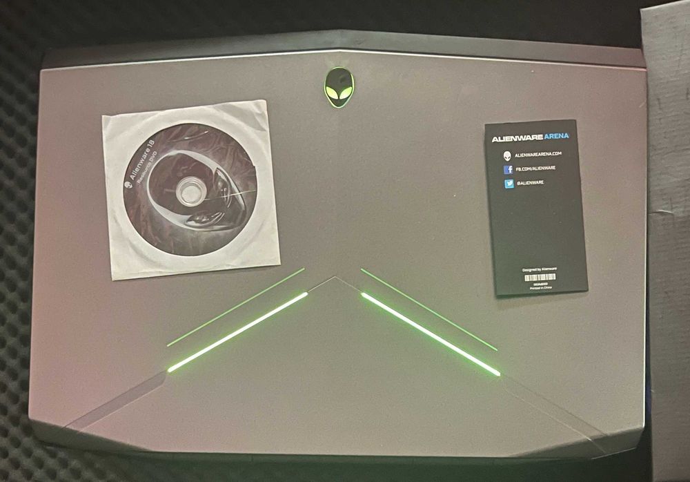 AlienWare 18 Gaming i7  /accept schimb/ 32 gb ram / ssd-3 Tb,