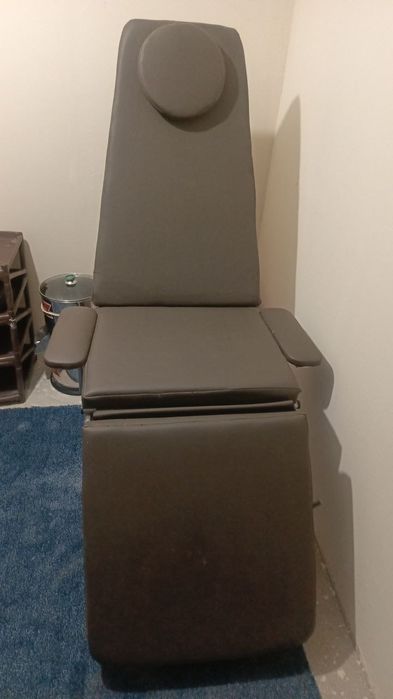 Кушетка косметологический