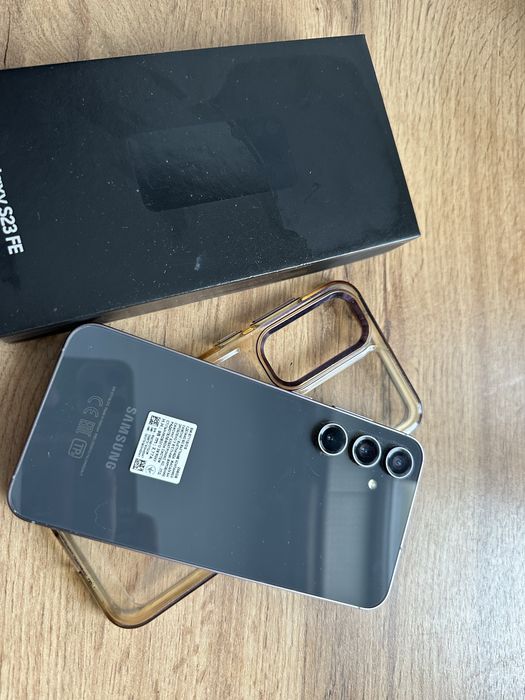 Продам Samsung s23 FE