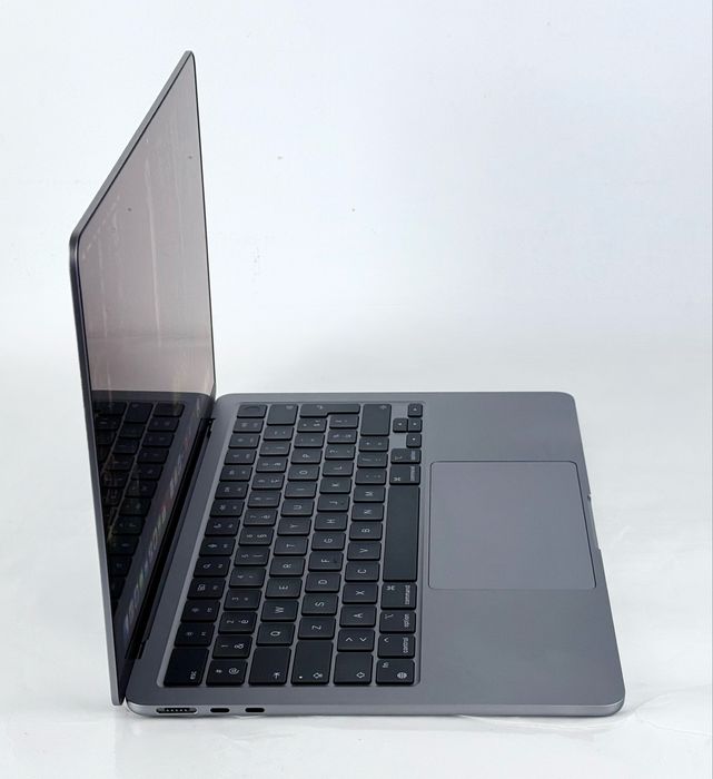 Apple MacBook Air 13 M2 16RAM 1ТB Space Gray 90% Батерия! Гаранция!