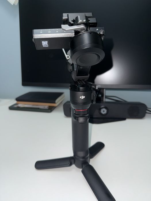 Продам стаьилизатор dji rs 3 mini